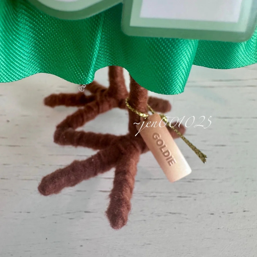 Target Featherly Friends St. Patrick’s Day Bird Set  - Goldie, Finnigan, Clover - Picture 7 of 14